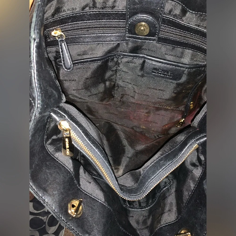 Michael Kors purse. - Picture 11 of 14